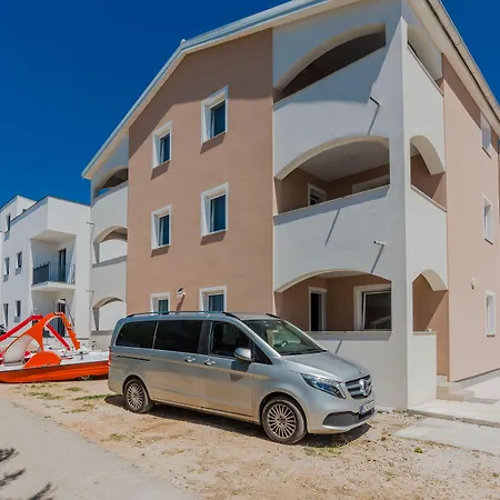 Apartment Budimir Vir